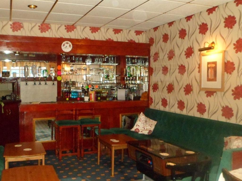 Roselea Hotel - St Chads — Photos 1